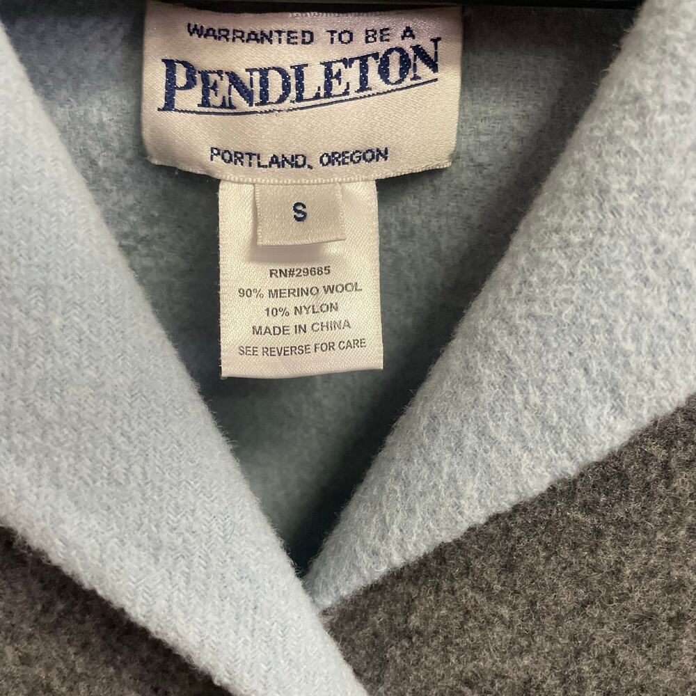 Pendleton Reversible Wool Blend Button Up Short C… - image 4